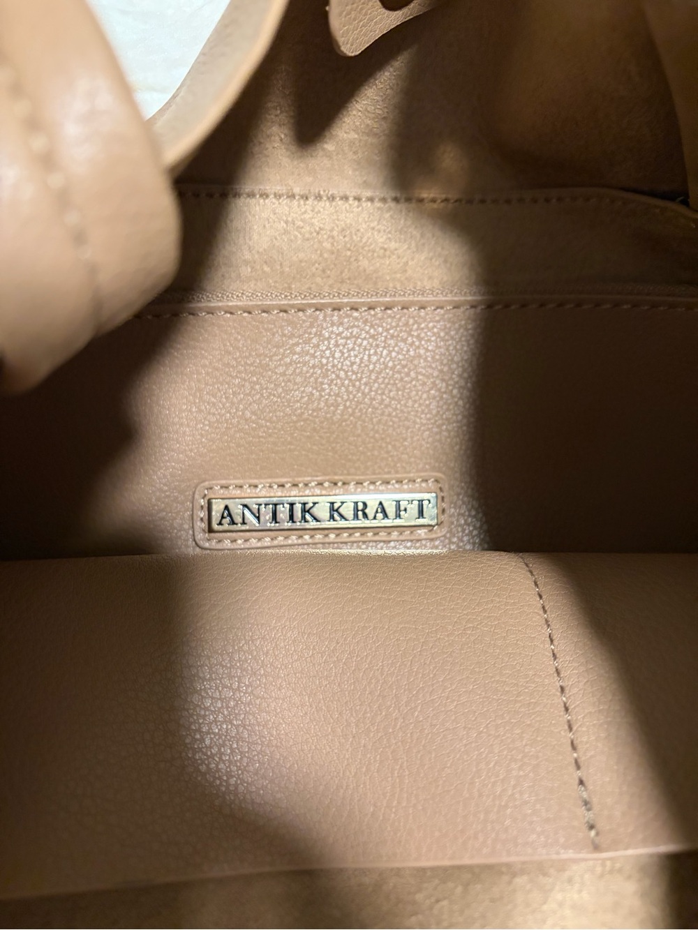 NWOT - Antik Kraft - Tan Front Pocke Tote - Picture 3 of 4